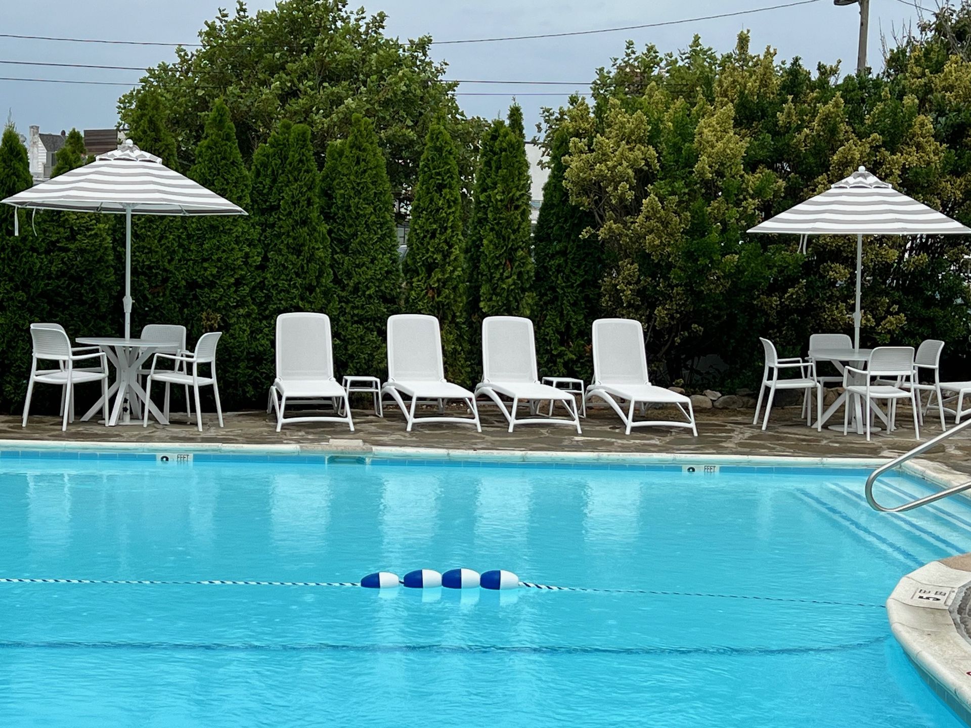 A Wave Inn Resort — photo