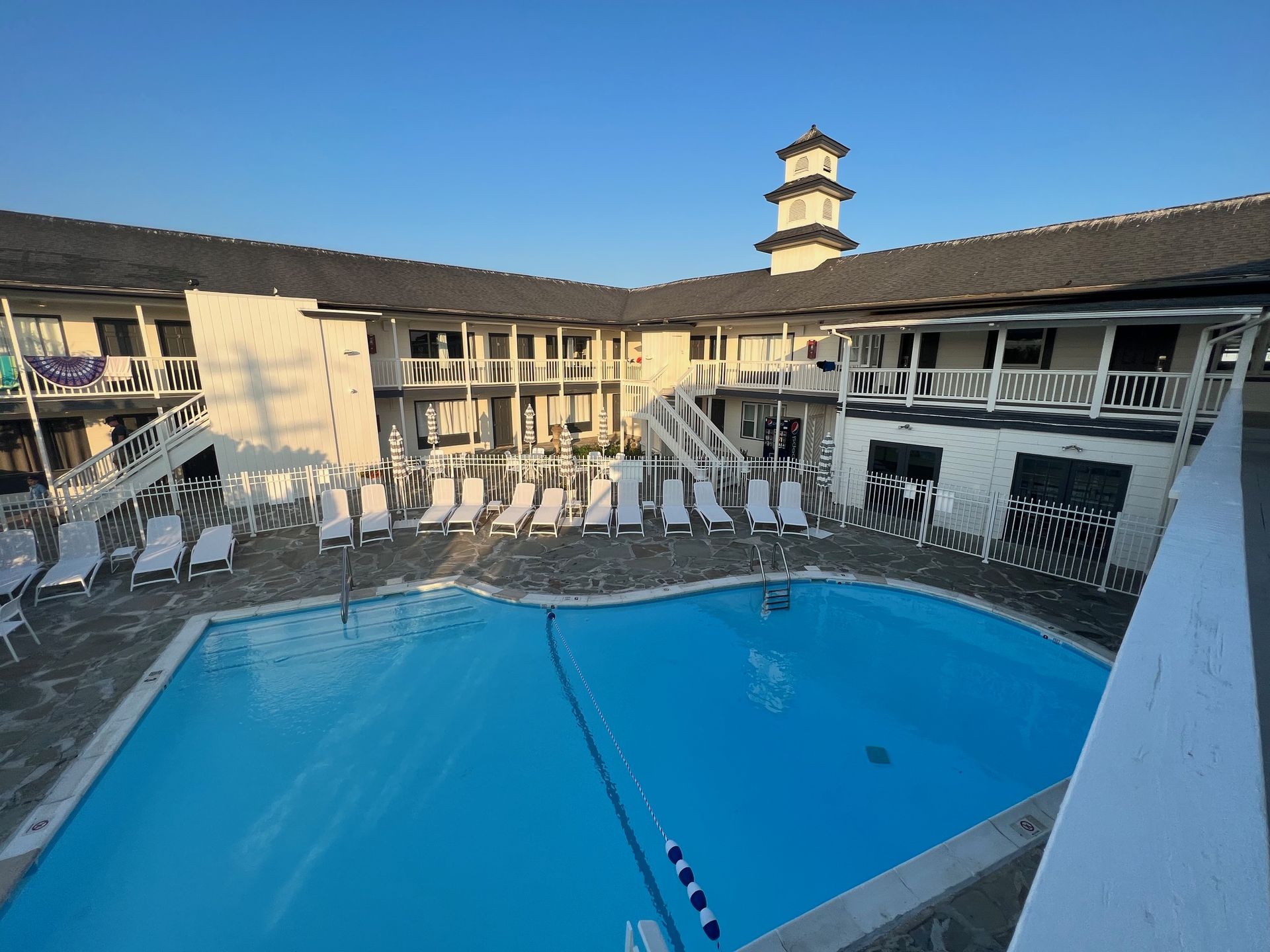 A Wave Inn Resort — photo